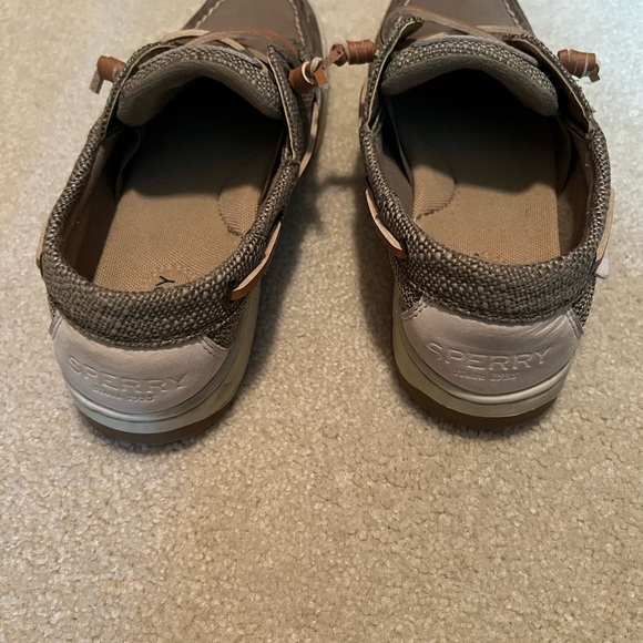 Sperry - Picture 2 of 4